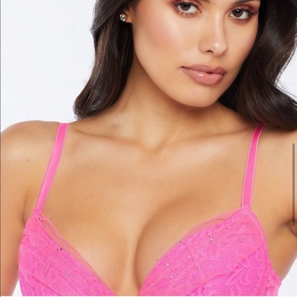 Savage Fenty Bra - Picture 2 of 5